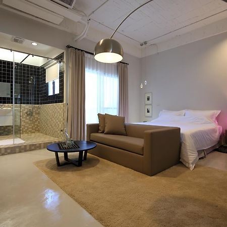 Longantree B And B Hualien City Room photo
